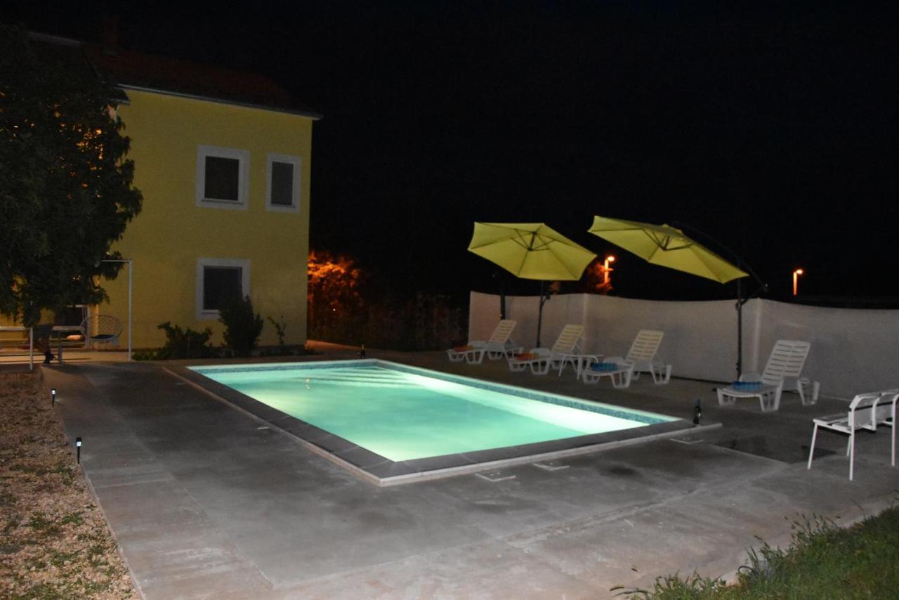 Villa Kutija Sveti Filip i Jakov Extérieur photo